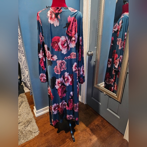 Coldesina flowered dress sz 1x - Picture 2 of 2